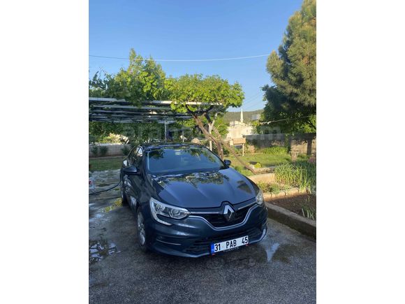 Sahibinden Renault Megane 1.3 TCe Joy 2021 Model 