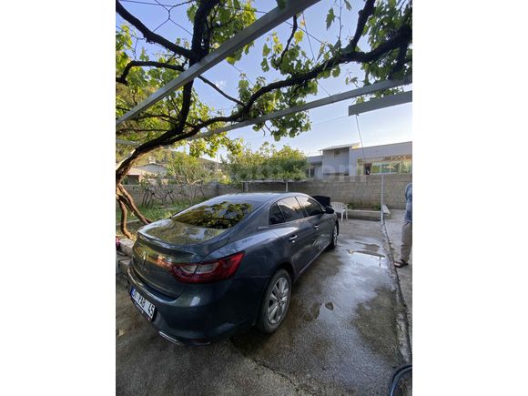 Sahibinden Renault Megane 1.3 TCe Joy 2021 Model 