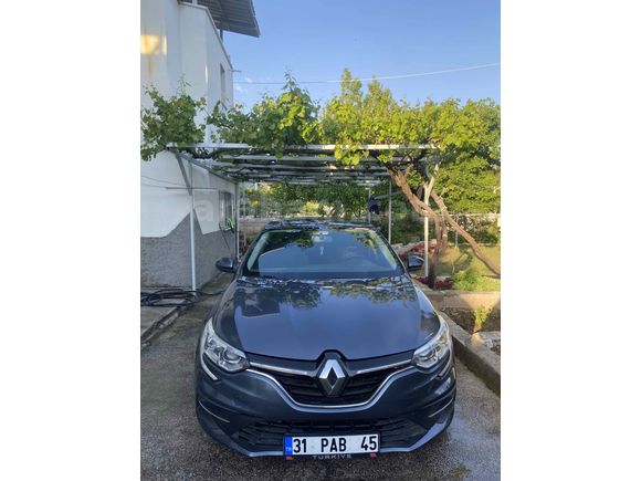 Sahibinden Renault Megane 1.3 TCe Joy 2021 Model 