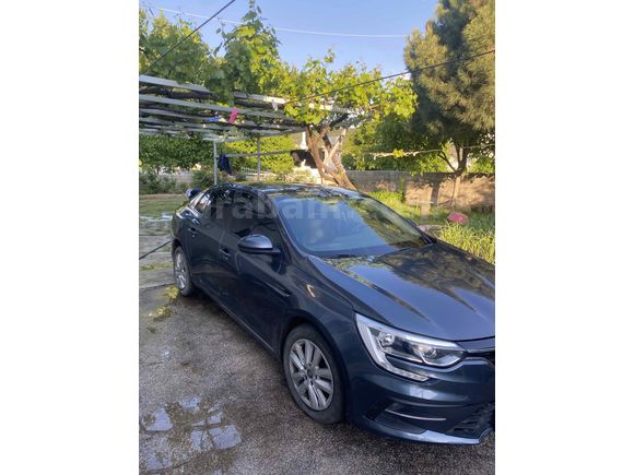 Sahibinden Renault Megane 1.3 TCe Joy 2021 Model 