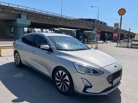 Sahibinden Ford Focus 1.5 TDCi Titanium 2018 Model  125000km Gri