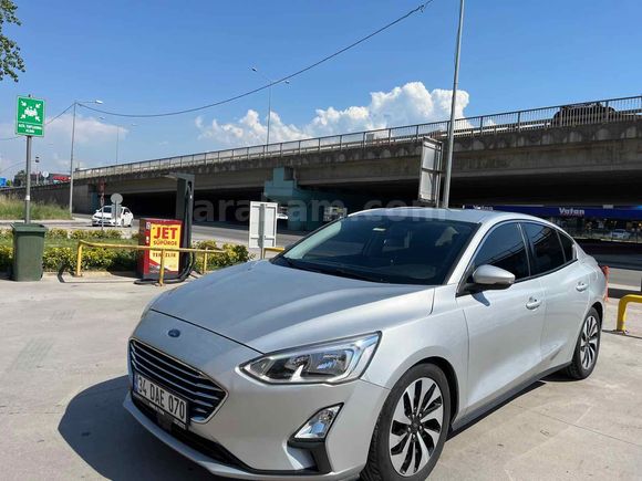Sahibinden Ford Focus 1.5 TDCi Titanium 2018 Model  125000km Gri