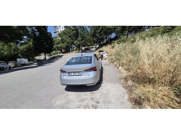 Sahibinden Skoda Octavia 1.5 e-Tec Premium 2025 Model