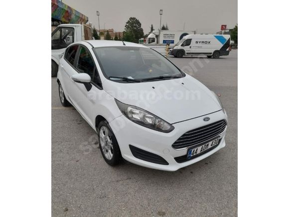 Sahibinden düşük kmli yakıt cimrisi 2016 çıkışlı Ford Fiesta