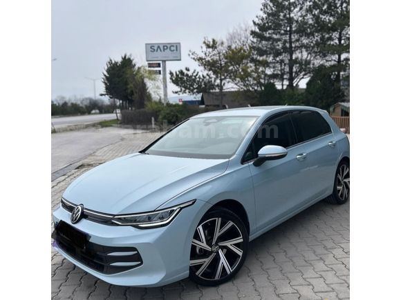 Sahibinden Volkswagen Golf 1.5 eTSI Life 2025 Model  10000 km Mavi (metalik)