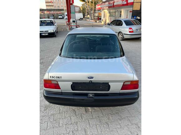 Sahibinden Ford Escort 1.3 CL 1998 Model 