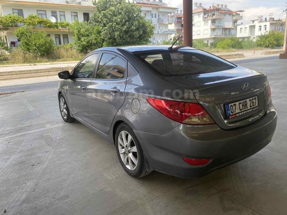 Galeriden Hyundai Accent Blue 1.6 CRDI Mode Plus 2015 Model Ankara
