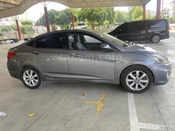 Galeriden Hyundai Accent Blue 1.6 CRDI Mode Plus 2015 Model Ankara