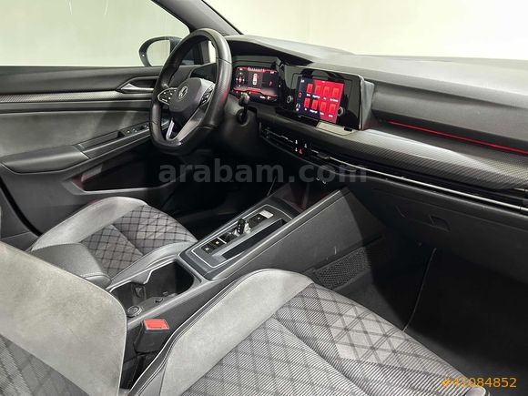 "FECDAR" 2021 MODEL GOLF 1.0 eTSI R-LiNE CAM TAVAN NARDO GRi