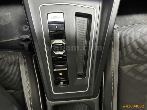 "FECDAR" 2021 MODEL GOLF 1.0 eTSI R-LiNE CAM TAVAN NARDO GRi