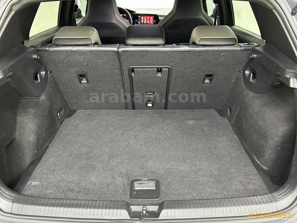 "FECDAR" 2021 MODEL GOLF 1.0 eTSI R-LiNE CAM TAVAN NARDO GRi
