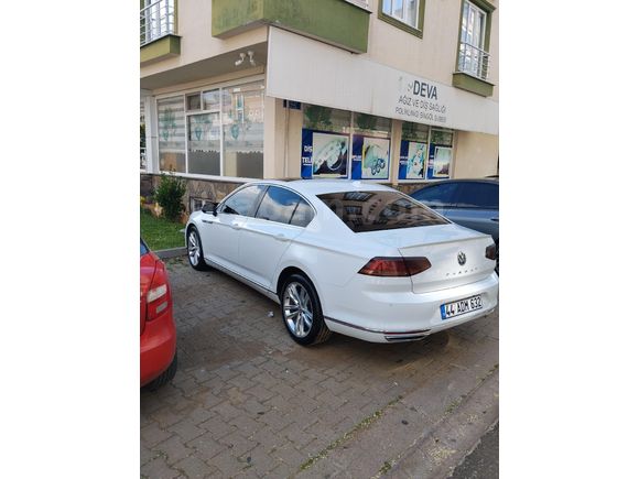 Sahibinden Volkswagen Passat 1.6 TDi BlueMotion Comfortline 2015 Model