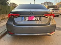 Sahibinden Toyota Corolla 1.8 Hybrid Flame X-Pack 2022 Model 