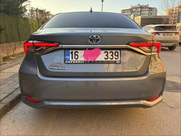 Sahibinden Toyota Corolla 1.8 Hybrid Flame X-Pack 2022 Model 