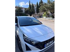 Sahibinden Hyundai i20 1.4 MPI Style 2023 Model 