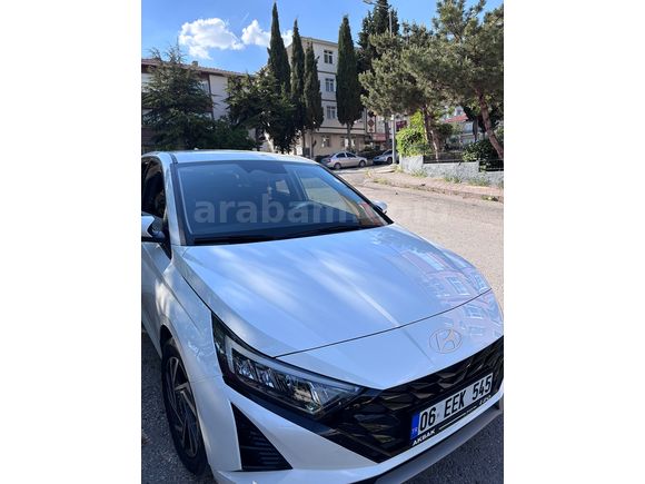 Sahibinden Hyundai i20 1.4 MPI Style 2023 Model 