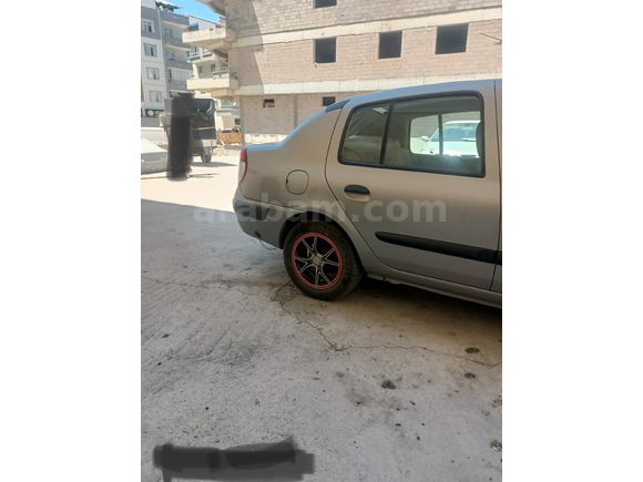 Sahibinden Renault Clio 1.4 Alize 2005 Model