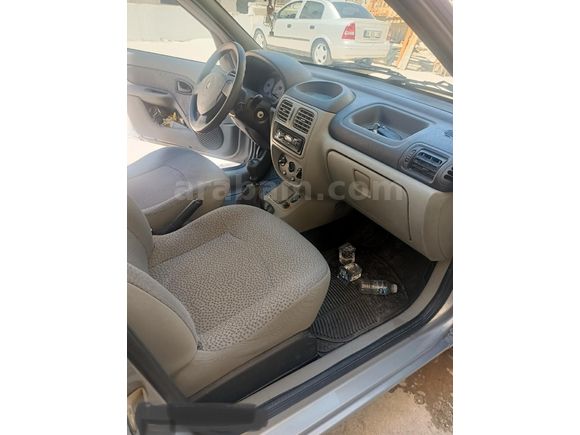 Sahibinden Renault Clio 1.4 Alize 2005 Model