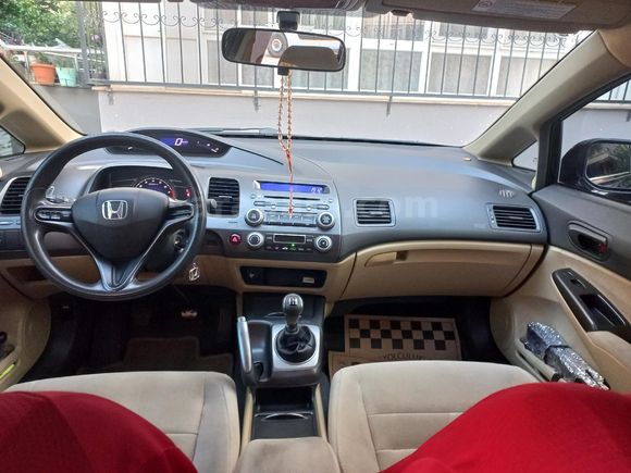 Sahibinden Honda Civic 1.6i VTEC Dream 2009 Model