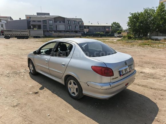 Sahibinden Peugeot 206 1.4 Executive 2008 Model