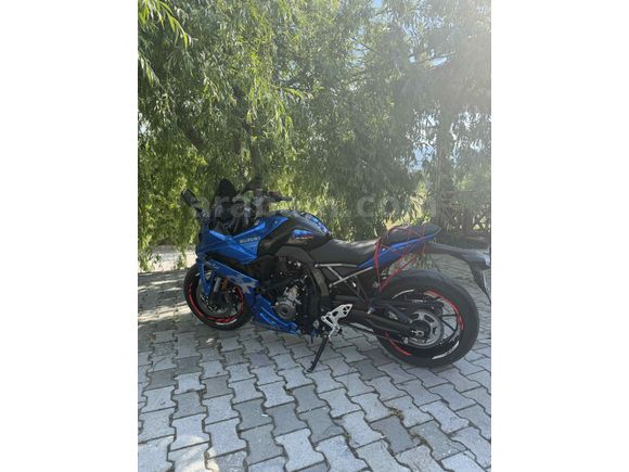 Sahibinden Suzuki GSX 8R 