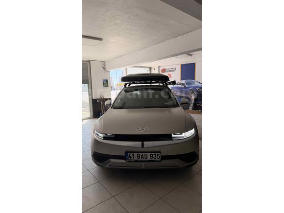 Sahibinden Hyundai Ioniq 5 advantage makyajsız dolu paket 2024 Model  40.500 km Altın
