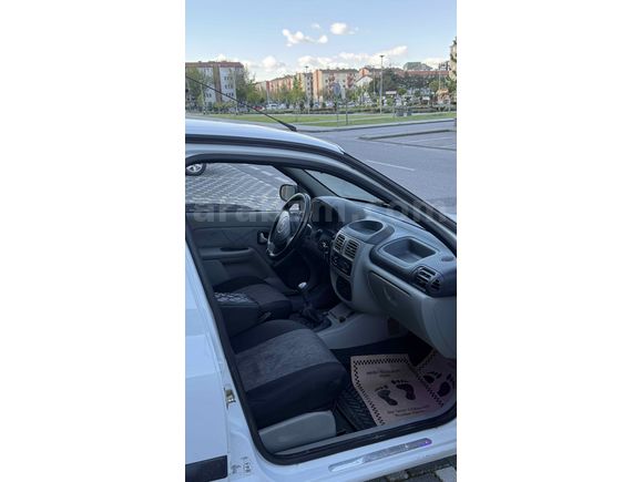 Sahibinden Renault Clio 1.4 Authentique 2004 Model 