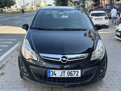 ERSİN GEZGİN'DEN 2012 1.4 TAM OTOMATİK CORSA