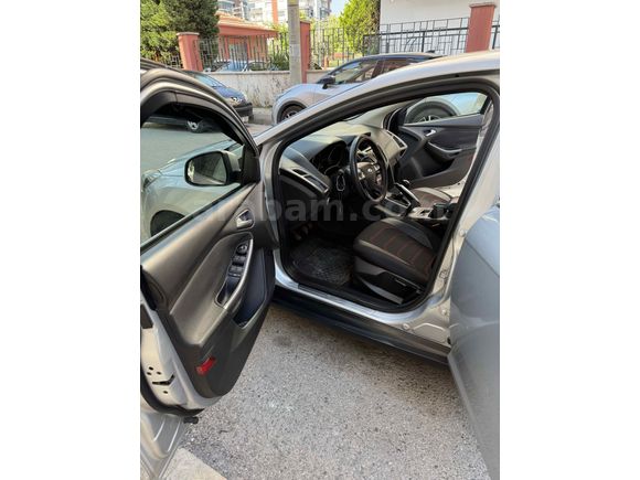 Sahibinden Ford Focus 1.6 TDCi Titanium 2012 Model 
