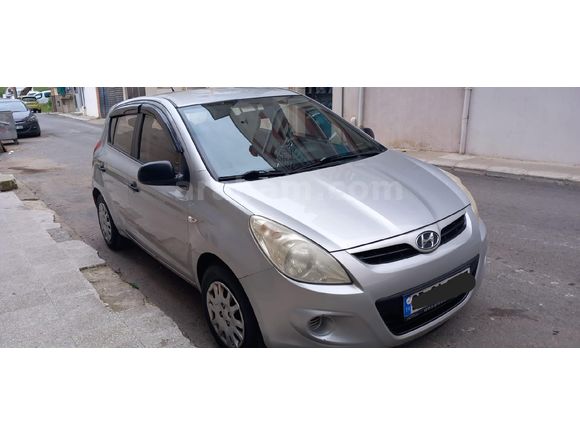 Sahibinden Hyundai i20 1.2 MPI Team 2011 Model