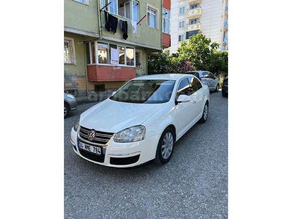 DEĞİŞENSİZ OTOMATİK JETTA 1.4 TSİ