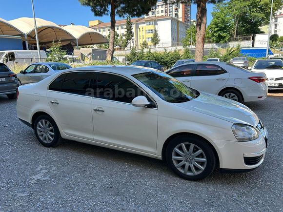 DEĞİŞENSİZ OTOMATİK JETTA 1.4 TSİ