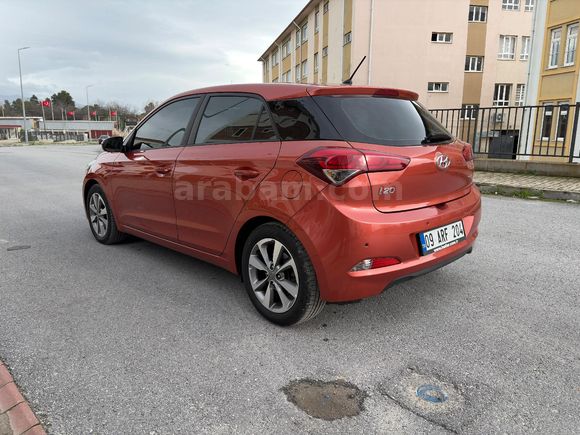 Sahibinden Hyundai i20 1.4 CRDi Style 2014 Model