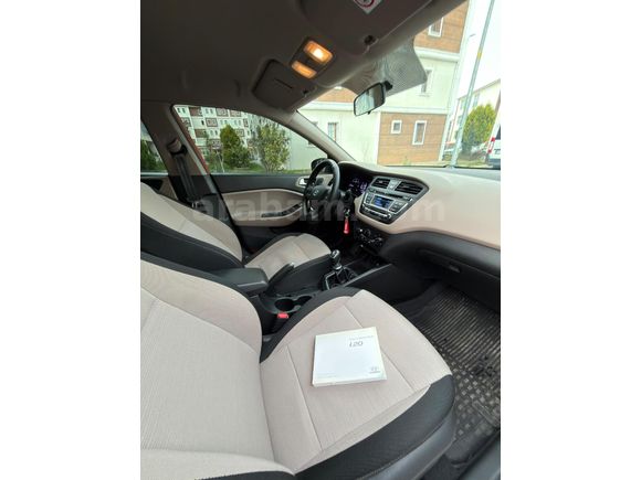 Sahibinden Hyundai i20 1.4 CRDi Style 2014 Model