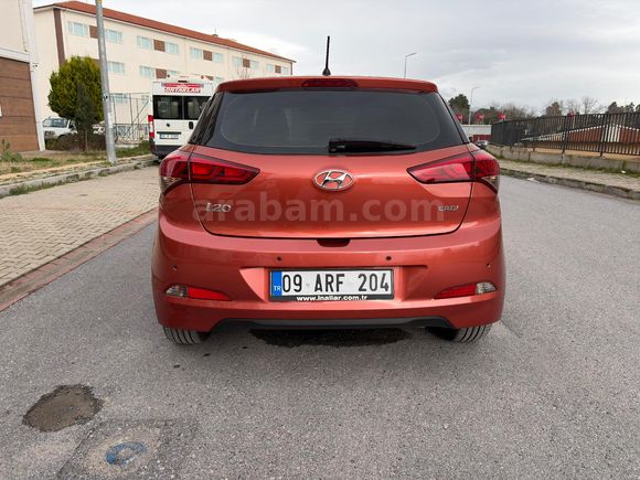 Sahibinden Hyundai i20 1.4 CRDi Style 2014 Model