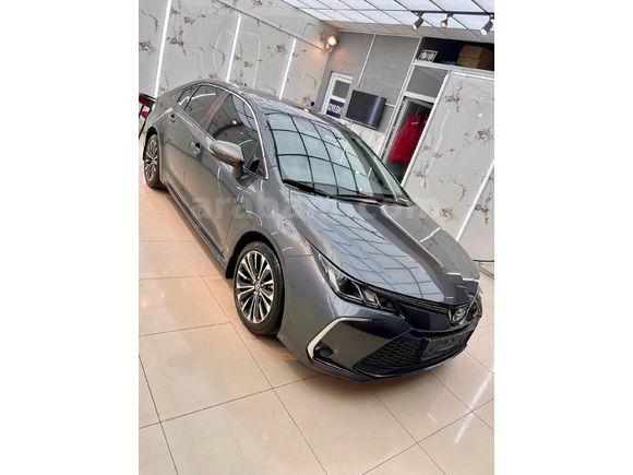 Sahibinden Toyota Corolla 1.5 Flame X-Pack 2023 Model  17.000 km Gri