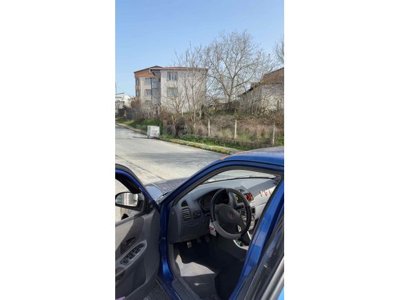 Sahibinden Hyundai Accent 1.3 LX 2000 Model klimalı 