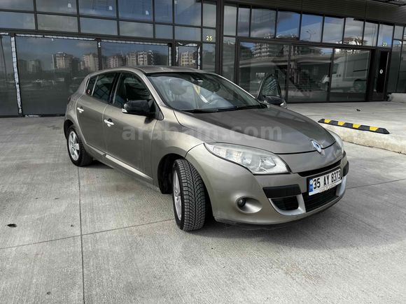 Sahibinden Renault Megane 1.5 dCi Dynamique 2011 Model 
