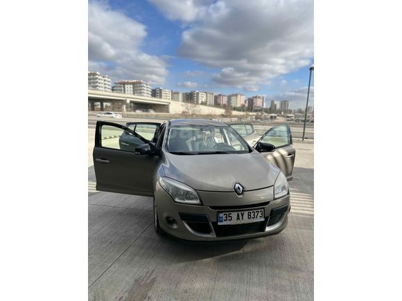 Sahibinden Renault Megane 1.5 dCi Dynamique 2011 Model 