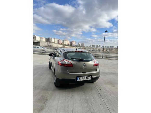 Sahibinden Renault Megane 1.5 dCi Dynamique 2011 Model 
