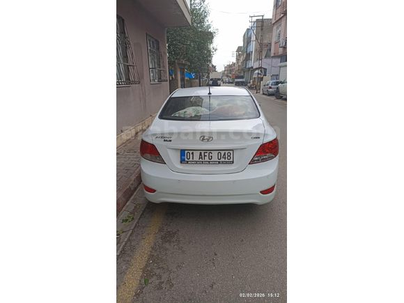Sahibinden Hyundai Accent Blue 1.6 CRDI Mode Plus 2013 Model