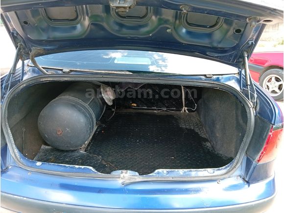 Galeriden Renault Megane 1.4 RTA 2001 Model Tokat