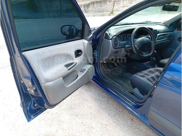 Galeriden Renault Megane 1.4 RTA 2001 Model Tokat