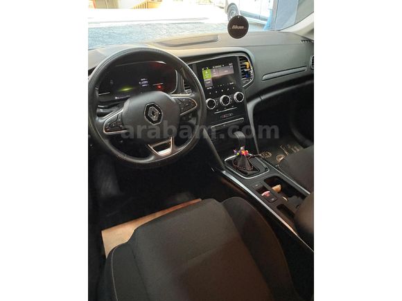 Sahibinden Renault Megane 1.3 TCe Touch 2024 Model  km Gri