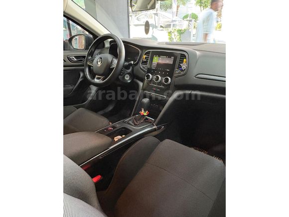Sahibinden Renault Megane 1.3 TCe Touch 2024 Model  km Gri