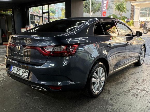 Sahibinden Renault Megane 1.3 TCe Touch 2024 Model  km Gri