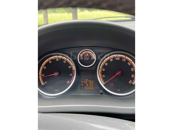 Sahibinden Opel Corsa 1.4 Twinport Active 2014 Model 