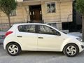 Aradığım aracı buldum. Acil satılık tertemiz öğretmenden Hyundai i20  