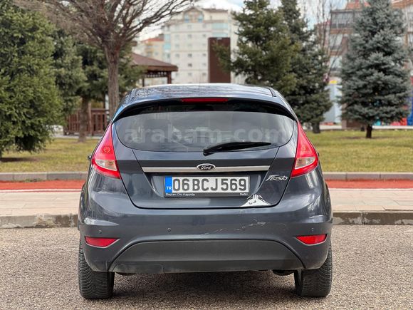 Sahibinden Ford Fiesta 1.4 Titanium 2011 Model