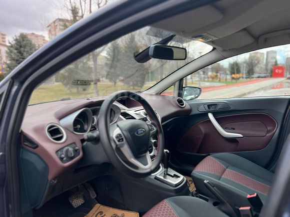 Sahibinden Ford Fiesta 1.4 Titanium 2011 Model